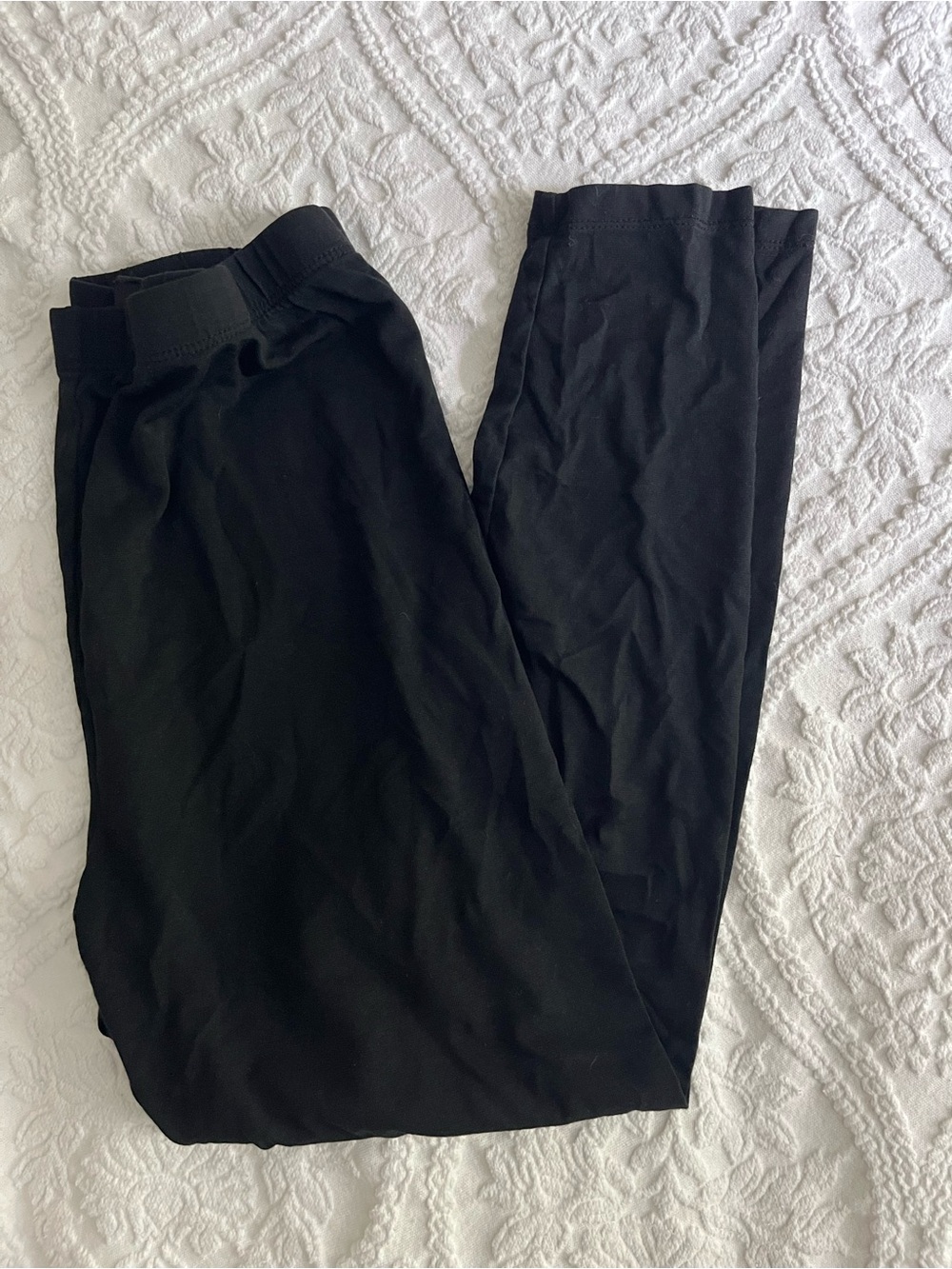 Free w any purchase! 32 Degrees Black Kids Thermal